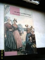 Brabantse klederdrachten en streeksieraden., Ophalen of Verzenden, Zo goed als nieuw