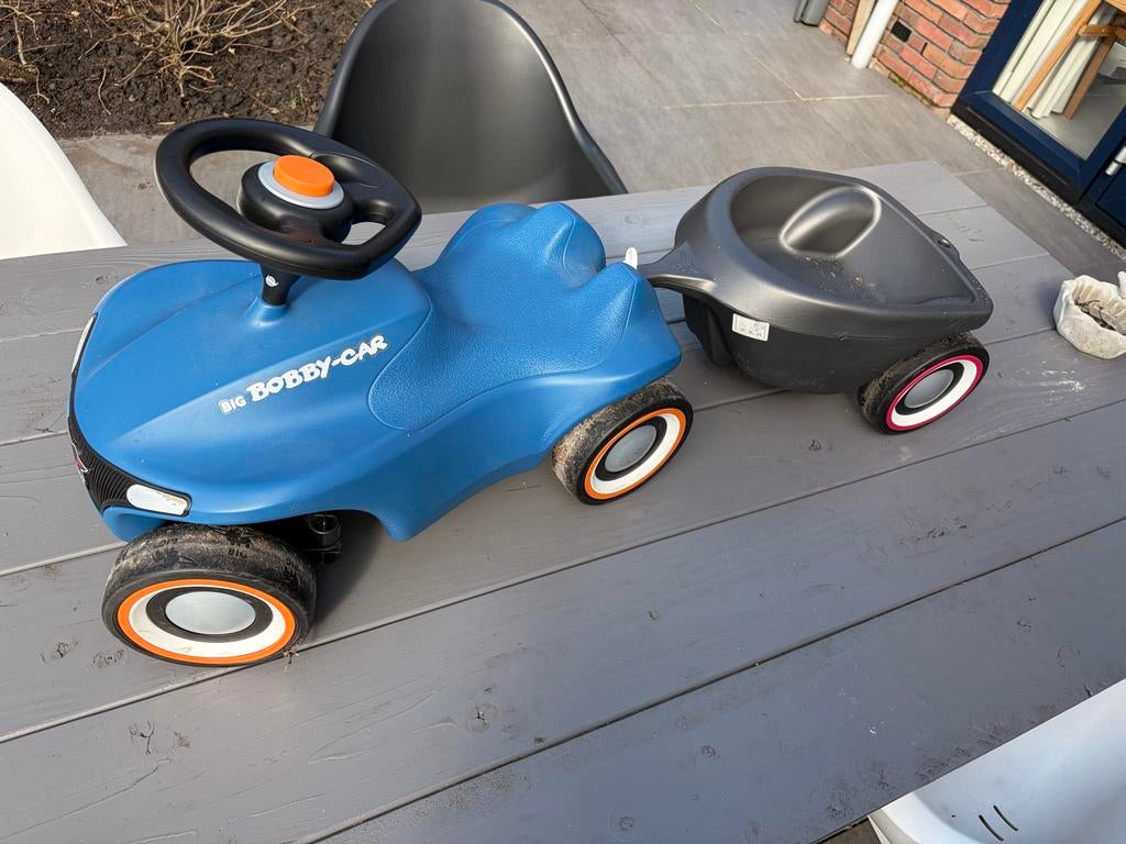 Big Bobby Car blauw met aanhangwagen, Ophalen, Zo goed als nieuw, Loopvoertuig