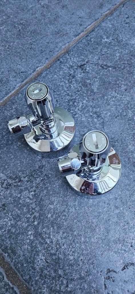 Twee Schell chromen hoekstopkranen met filter, Doe-het-zelf en Verbouw, Sanitair, Ophalen of Verzenden