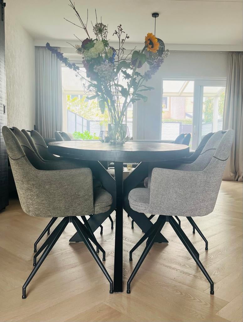 Ovale zwarte tafel met 6 stoelen, Ophalen, Gebruikt, 100 tot 150 cm, 200 cm of meer