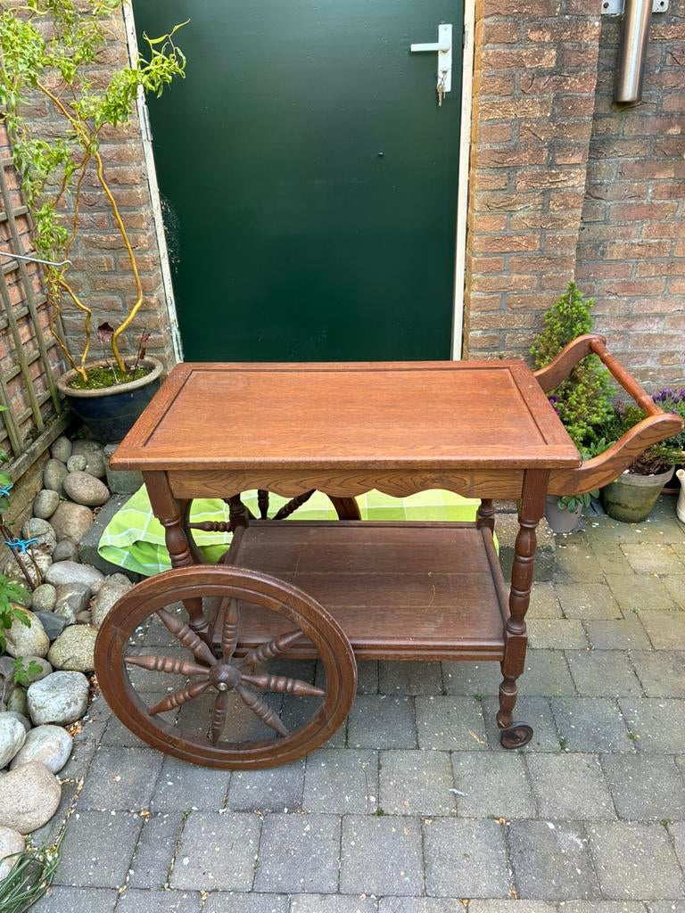 Houten serveerwagentje, Ophalen