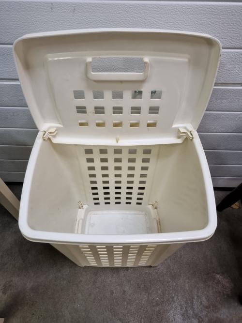 -	wasmand wit met klep, Ophalen of Verzenden, 'T Olde Gre-j, Info@toldegrej.nl, Endepoelstraat 20f Didam