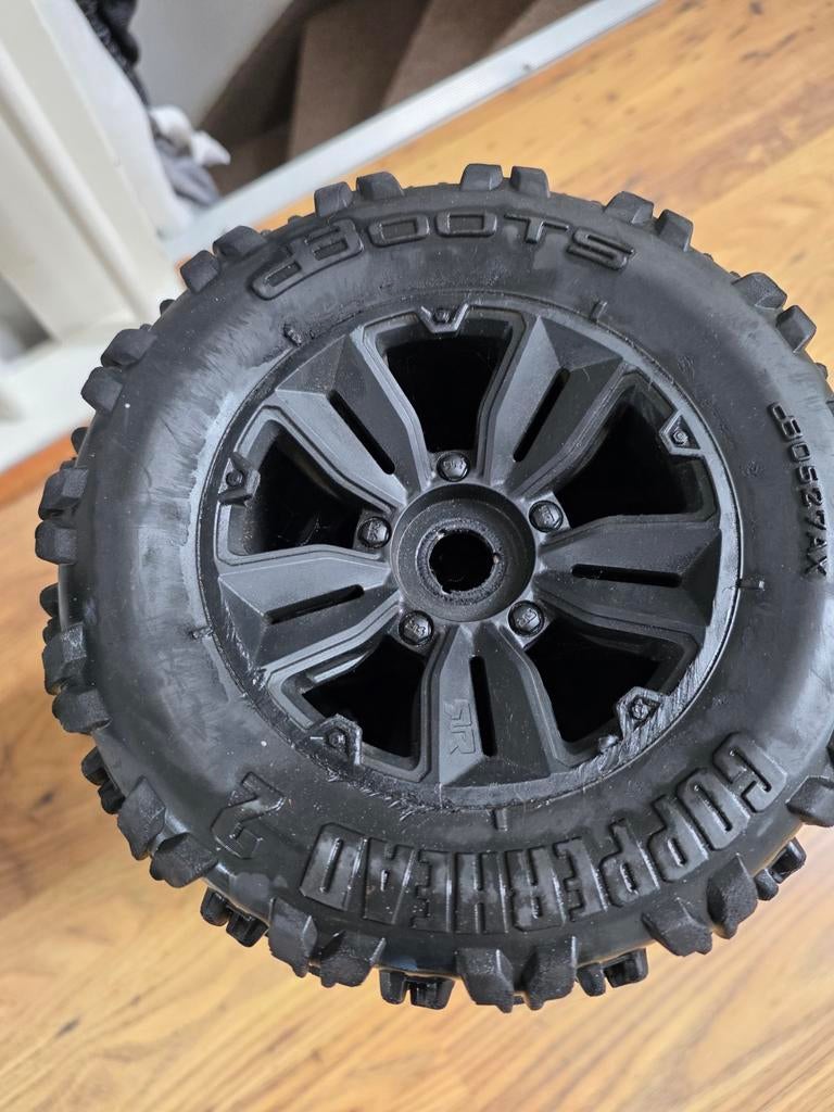 Arrma Copperhead 2 RC Banden (Set van 4). Arrma Kraton 8s, Gebruikt, Onderdeel, Overige schalen, Overige typen