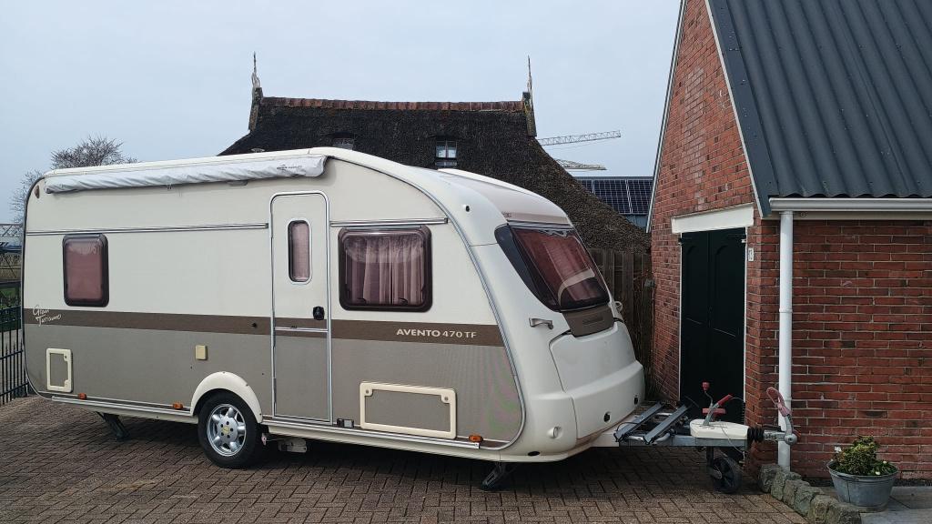 Avento 470 TF caravan, Caravans en Kamperen, Luifel, Rondzit, Particulier, 4 tot 5 meter