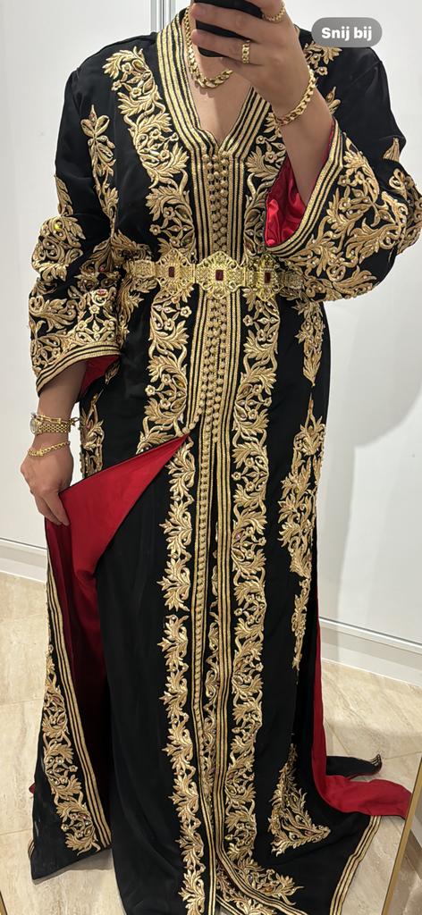 Takchita royal, Kleding | Dames, Gelegenheidskleding, Maat 38/40 (M), Overige typen, Ophalen of Verzenden, Zo goed als nieuw