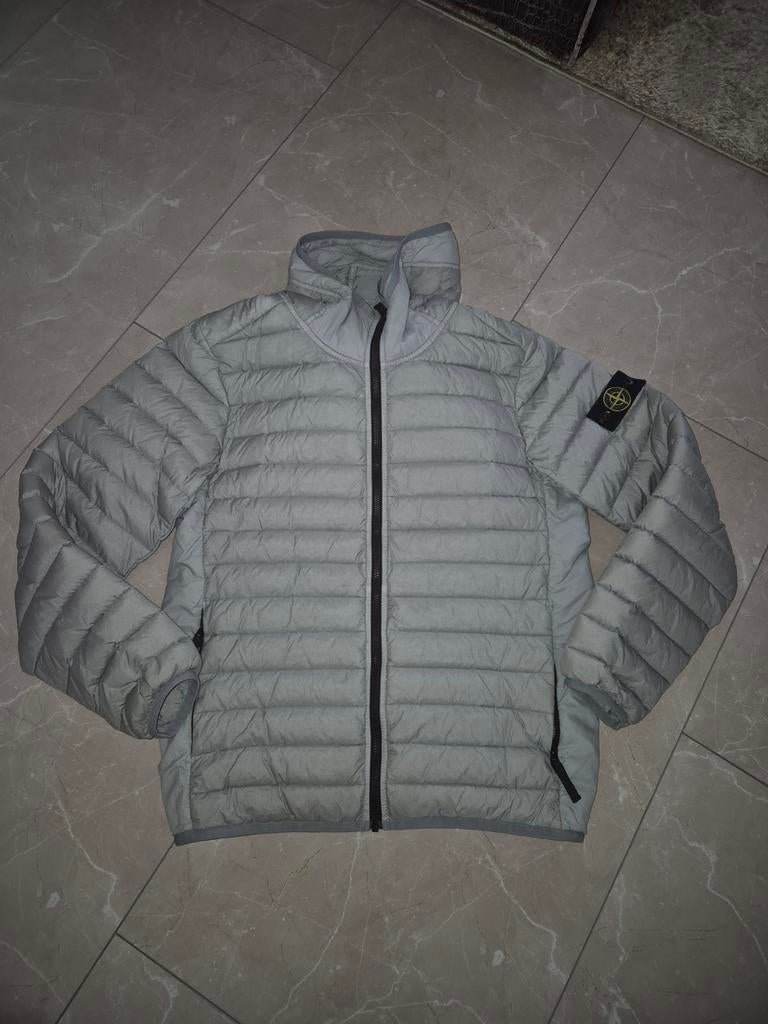 Stone Island Down Jacket - Zeer Goede Staat, Kleding | Heren, Jassen | Winter, Ophalen of Verzenden, Zo goed als nieuw, Grijs