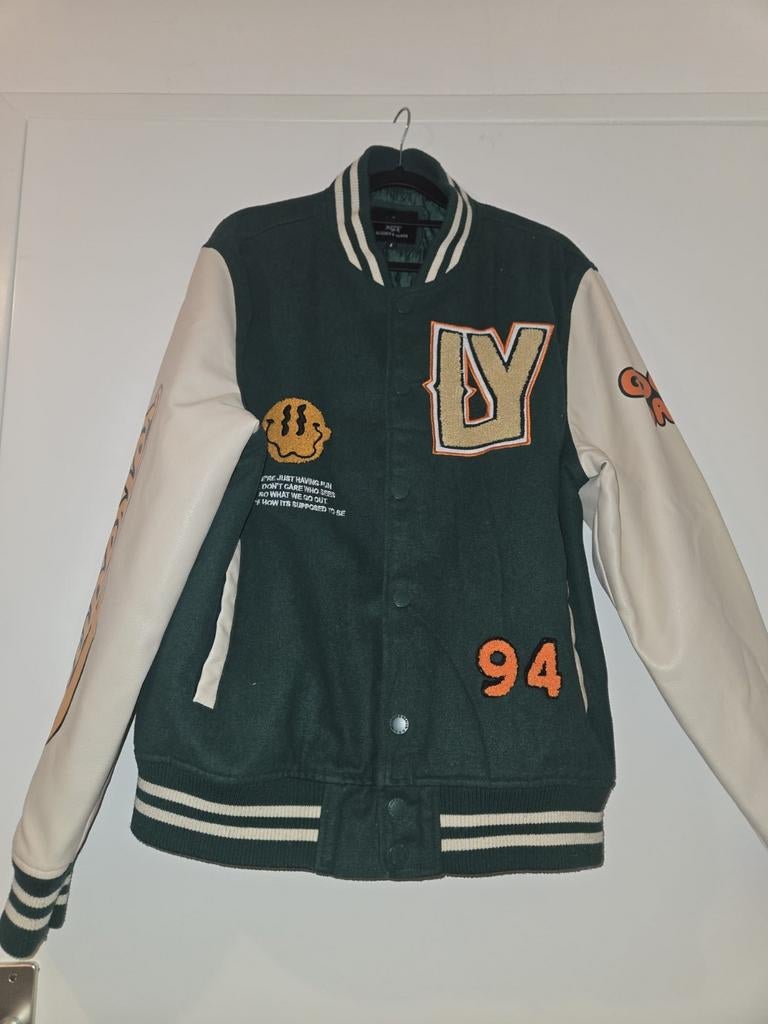 Bleecker & Mercer Varsity Jacket - Living Young Wild & Free, Kleding | Heren, Ophalen of Verzenden, Zo goed als nieuw, Groen, Bleecker & Mercer