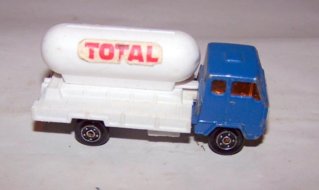 Norev Mini Jet Total Tank Truck. Izgs., Ophalen of Verzenden, Zo goed als nieuw, Bus of Vrachtwagen