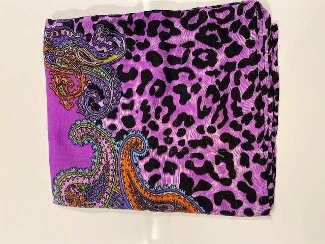 Paarse foulard met print, Ophalen of Verzenden, Gedragen, Sjaal