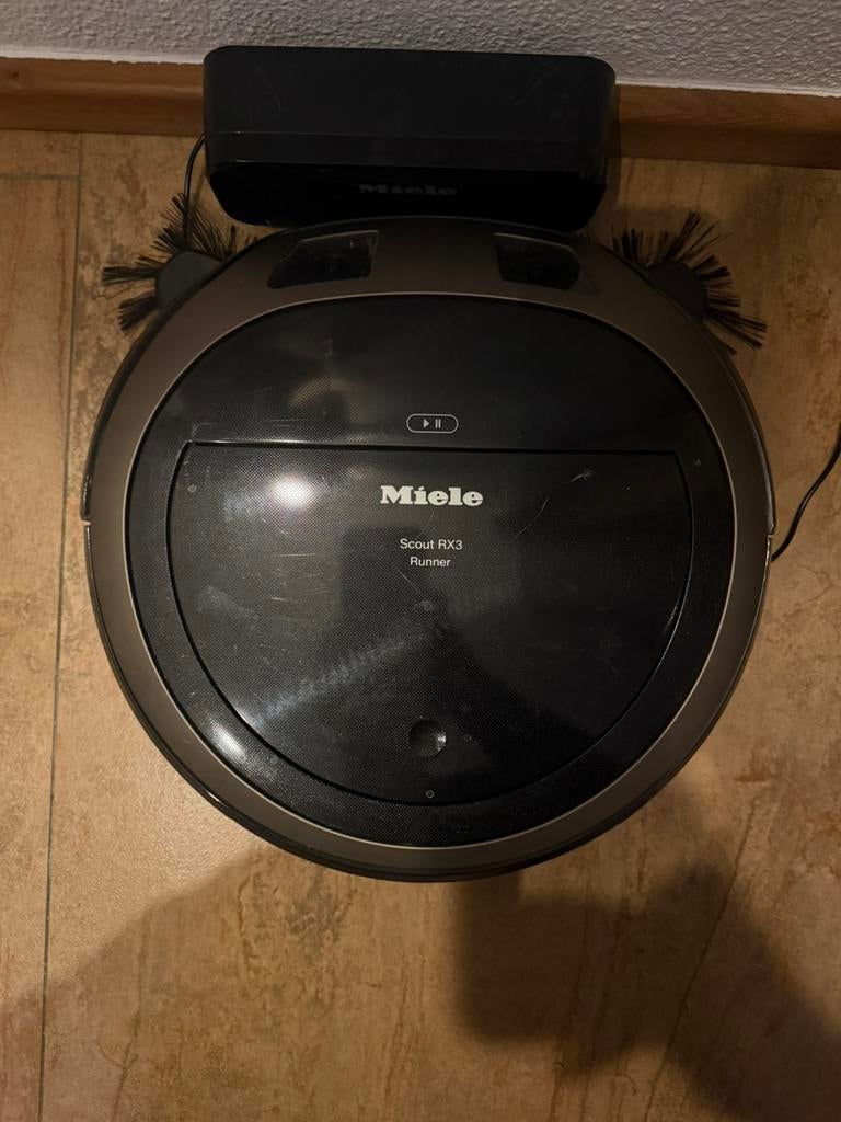 Miele scout rx3, Witgoed en Apparatuur, Ophalen of Verzenden, Zo goed als nieuw, Robotstofzuiger