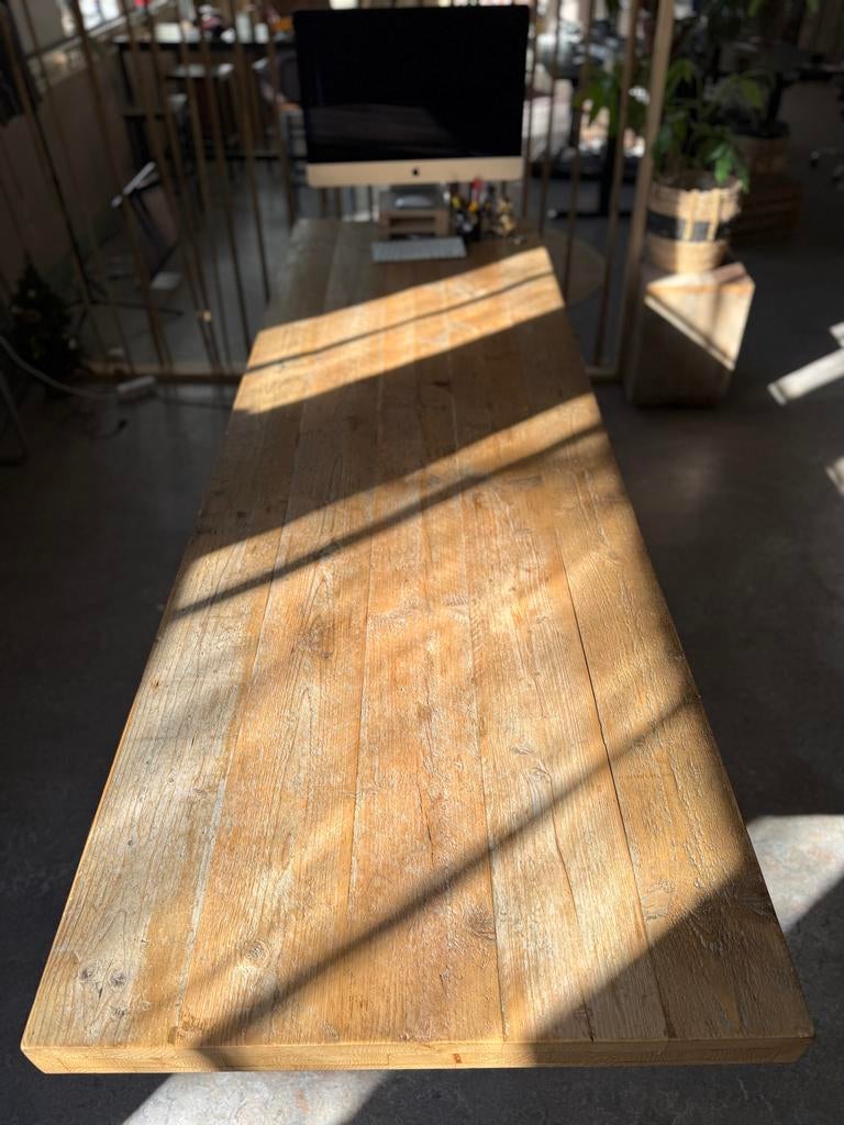 Robuuste houten tafel met steigerbuis onderstel, Ophalen, Gebruikt, 200 cm of meer, 50 tot 100 cm