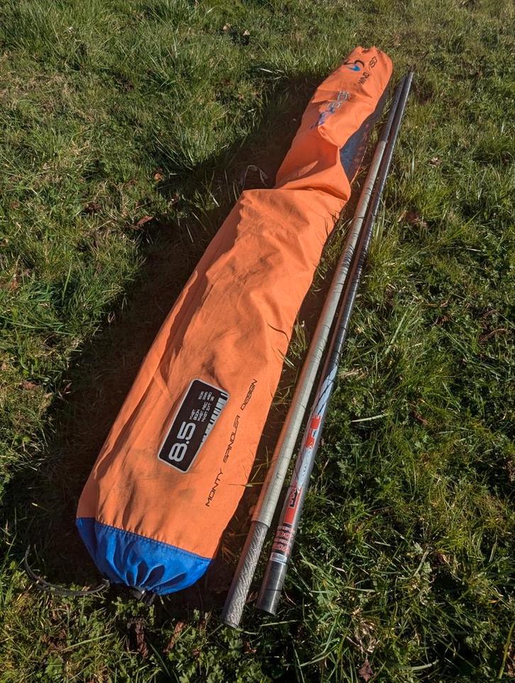 Loft Switchblade 8.5 zeil met 490 RDM 100% carbon mast, Watersport en Boten, Windsurfen, Ophalen