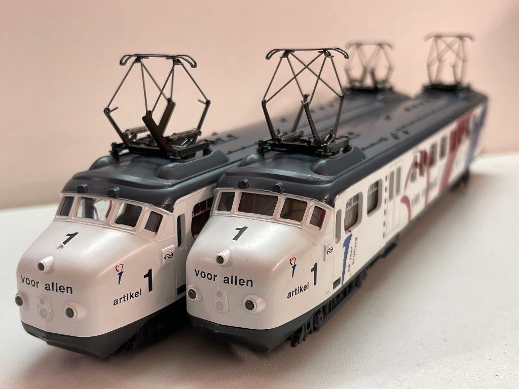 ZIE AL MIJN 468 ADVERTENTIES o.a. NIEUWE LOCS EN RIJTUIGEN!, Hobby en Vrije tijd, Modeltreinen | H0, Locomotief, Gelijkstroom of Wisselstroom