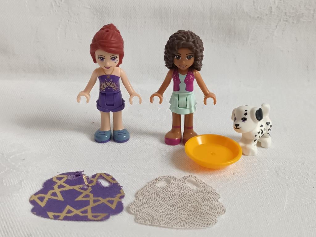 Lego Friends minifig poppetjes Livi & Andrea uit set 41135, Lego, Friends, Ophalen of Verzenden, Zo goed als nieuw