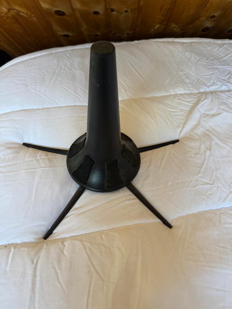 Muziekinstrument standaard - Compact en stevig, Muziek en Instrumenten, Ophalen, Gebruikt, Instrumentstandaard, Trompet