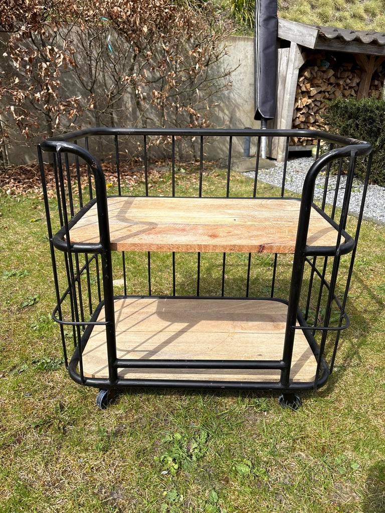 Bakkerskastje bijzettafel zwart staal met houten planken, Huis en Inrichting, Tafels | Bijzettafels, Ophalen, Gebruikt, Metaal of Aluminium