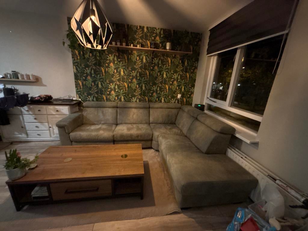 Comfortabele hoekbank met relaxfunctie, Huis en Inrichting, Banken | Bankstellen, Ophalen of Verzenden, Gebruikt, Vierpersoons of meer