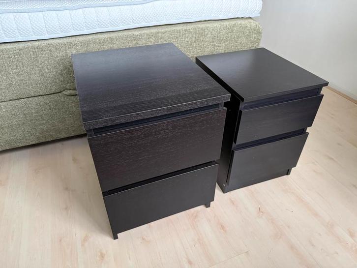 2 ikea Malm nachtkastjes zwartbruin, Huis en Inrichting, Slaapkamer | Nachtkastjes, Zo goed als nieuw, 55 tot 70 cm, Minder dan 45 cm