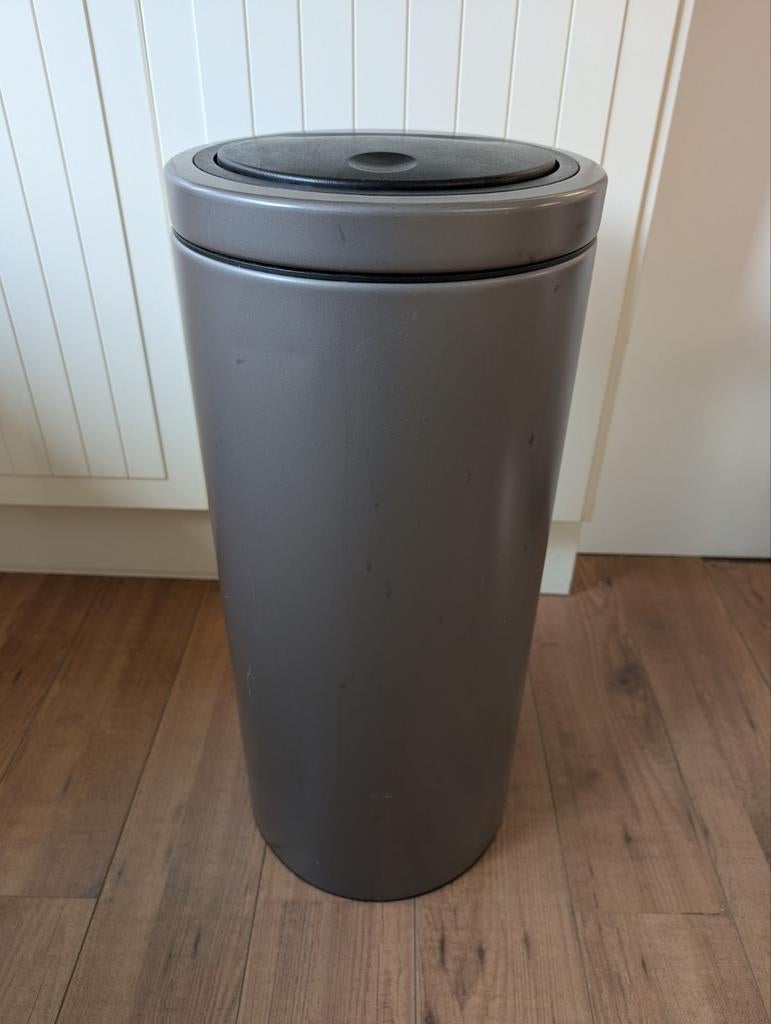 Brabantia Touch Bin Prullenbak 30L, Gebruikt, 50 tot 75 cm, Ophalen of Verzenden, Metaal