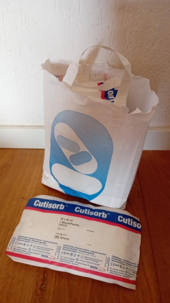 6 grote absorberende wondcompressen, Ophalen, Nieuw