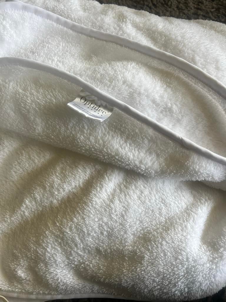 Optidee knuffeldeken wit, Ophalen of Verzenden, Gebruikt