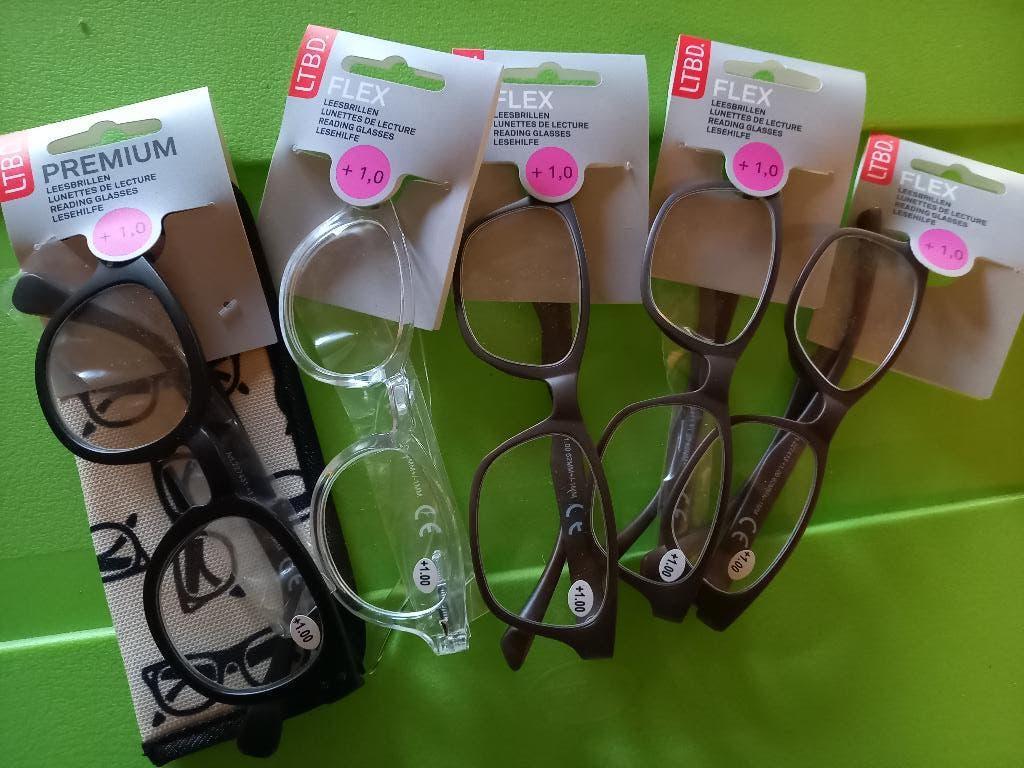 Leesbrillen 5 stuks sterkte +1, Overige merken, Overige kleuren, Nieuw, Ophalen of Verzenden