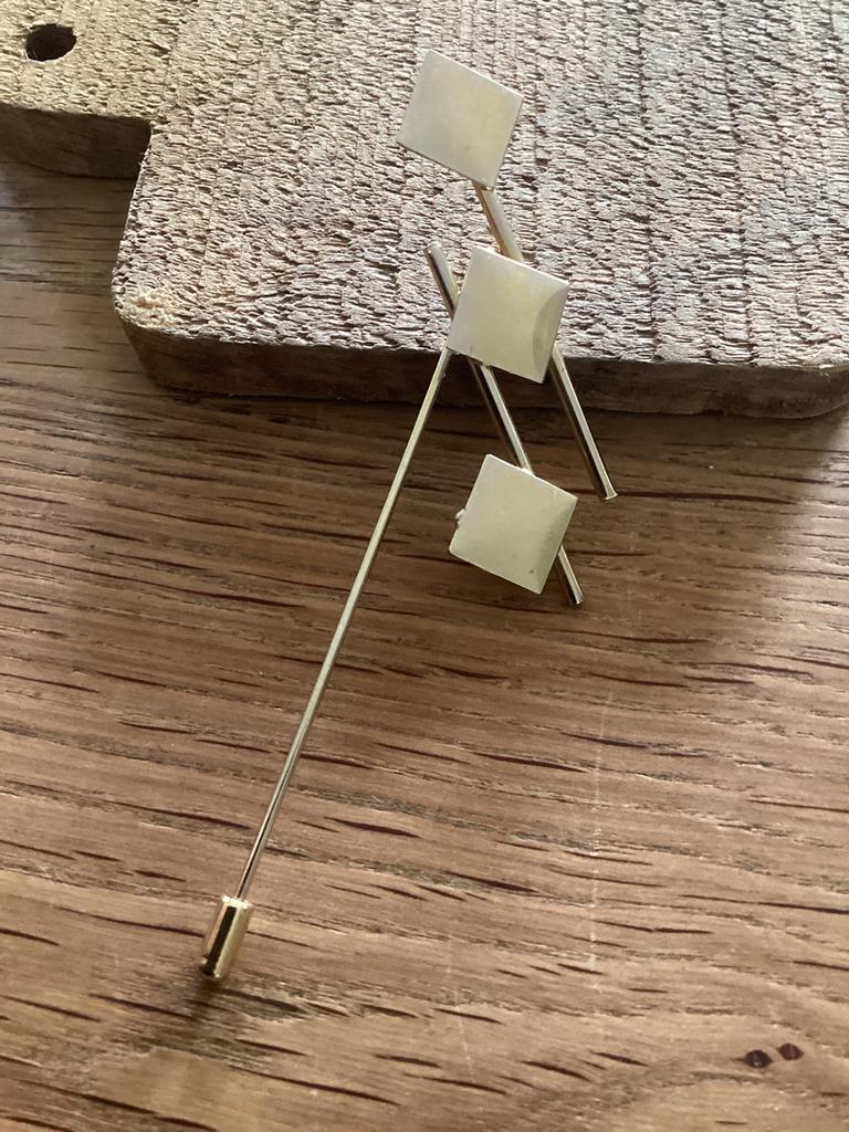 Speld Broche, Ophalen of Verzenden, Gebruikt, Goud, Overige materialen