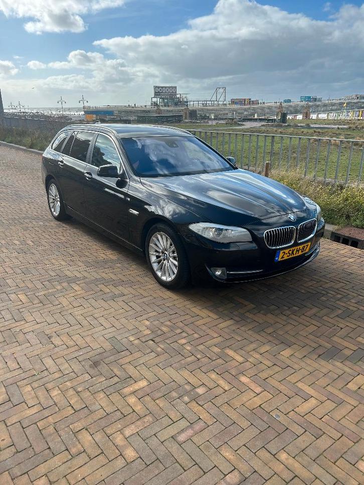 BMW 530 High Executive| Gloednieuwe APK, Auto's, BMW, Particulier, Benzine, Stationwagon, Automaat, Zwart, Zwart, Leder, Dealer onderhouden