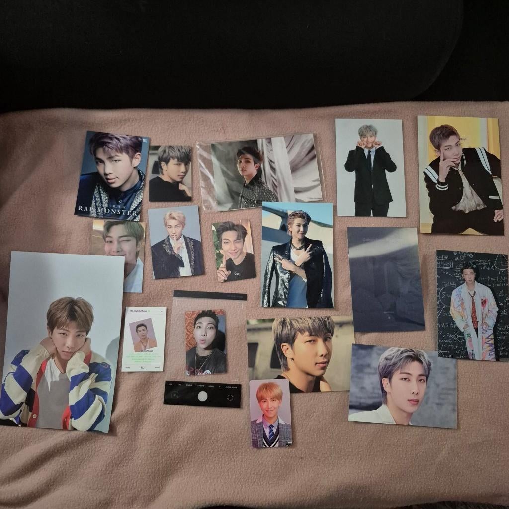 BTS collection set 9 - RM/Namjoon, Verzamelen, Muziek, Artiesten en Beroemdheden, Verzenden, Zo goed als nieuw, Foto of Kaart