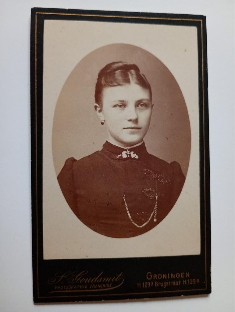 CDV Groningen Vrouw, Verzamelen, Foto's en Prenten, Gebruikt, Foto, Ophalen of Verzenden, Voor 1940
