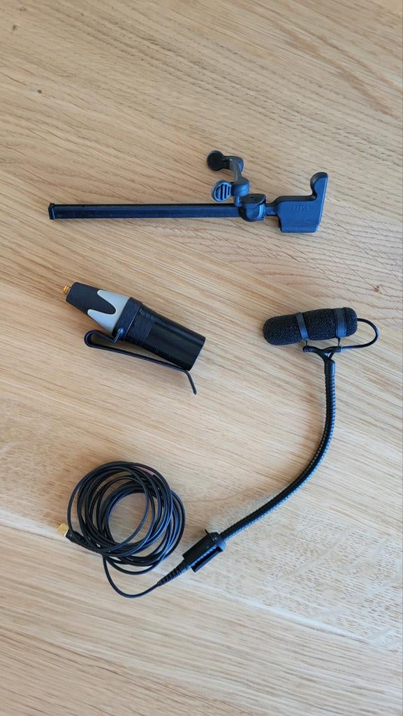 DPA 4099 instrumentmicrofoon met gitaarklem, Ophalen of Verzenden, Zo goed als nieuw, Instrumentmicrofoon