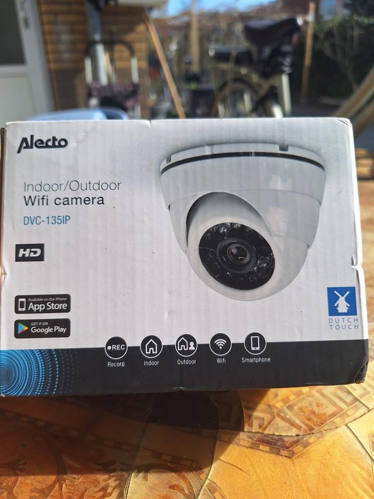 Alecto DVC-135IP Indoor/Outdoor Wifi camera HD, Ophalen of Verzenden, Nieuw, Binnencamera