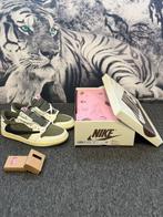 Nike Travis Scott x Air Jordan 1 Low OG 'Medium Olive', Ophalen of Verzenden, Nieuw, Overige kleuren