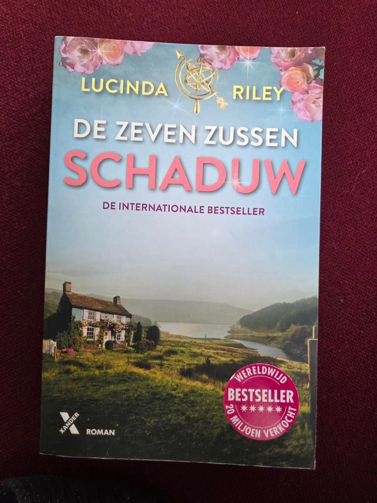 De Zeven Zussen - Schaduw door Lucinda Riley, Ophalen of Verzenden, Zo goed als nieuw, Lucinda Riley, Europa overig