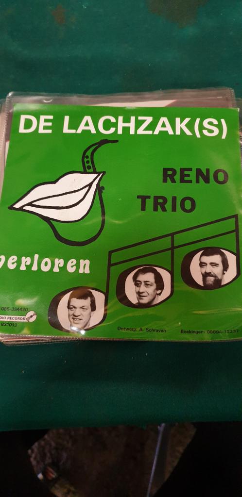 single reno trio, de lachzak, Ophalen of Verzenden