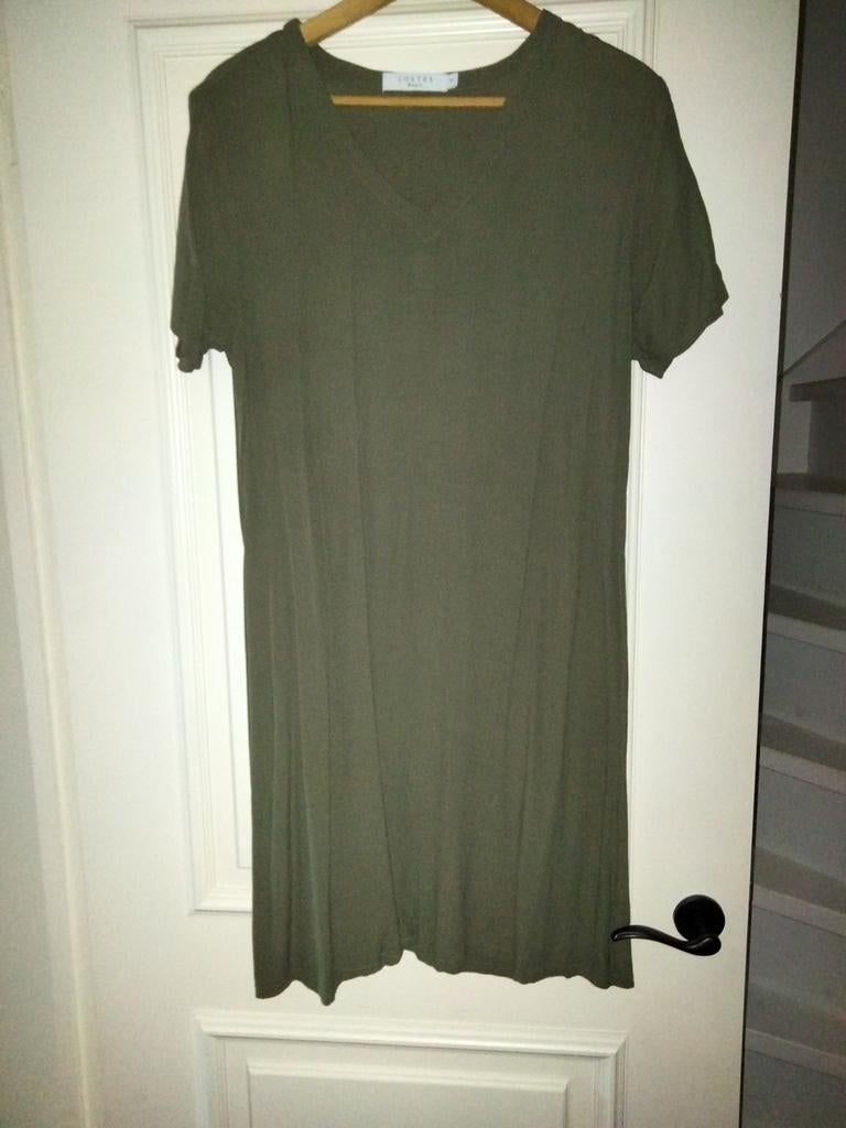 Groene Costes viscose jurk v-hals maat M, Kleding | Dames, Maat 38/40 (M), Ophalen of Verzenden, Costes, Gedragen