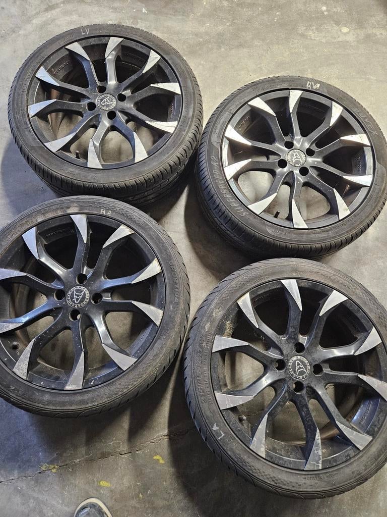 Wolfrace 17 inch steek 4x100, Ophalen, 17 inch, 205 mm, Zomerbanden