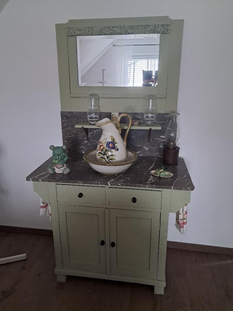 Antieke waskast met spiegel, Ophalen, Gebruikt