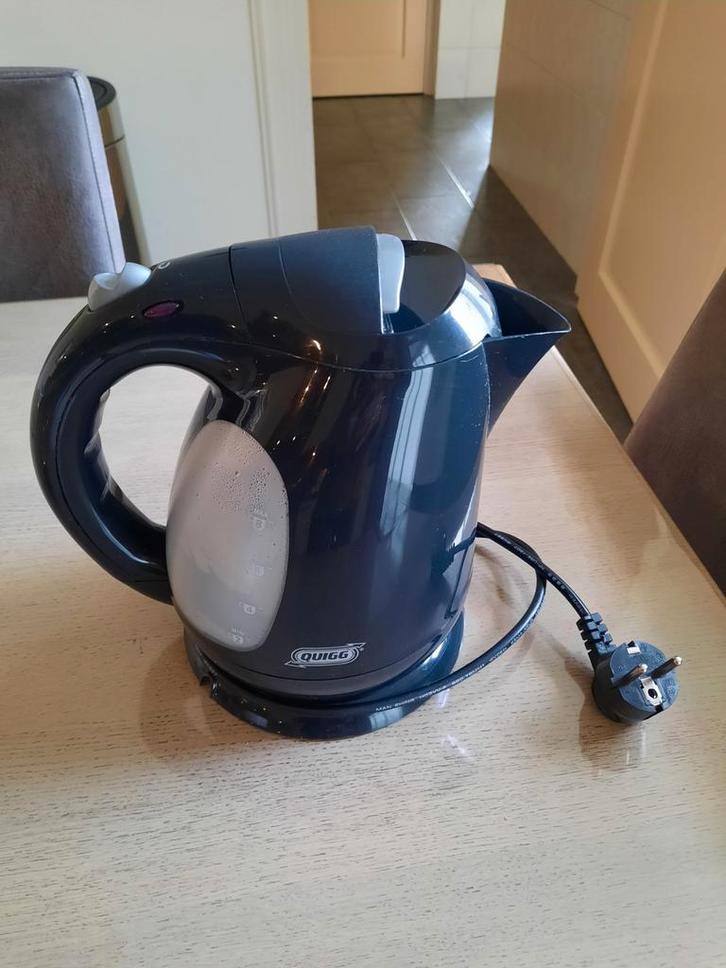 QUIGG Waterkoker - Zwart - Gebruikt, Witgoed en Apparatuur, Waterkokers, Gebruikt, 1 tot 2 liter, Draadloos, Rvs, Ophalen of Verzenden