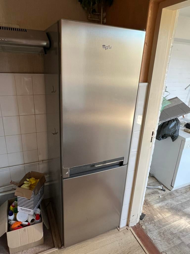 Te Koop : Whirlpool Koelvriescombinatie Koelkast Vriezer, Witgoed en Apparatuur, Koelkasten en IJskasten, Ophalen, Gebruikt, 200 liter of meer