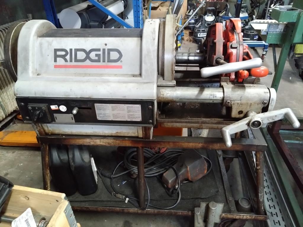 RIDGID 1224 Draadsnijmachine - Professioneel en Robuust, Doe-het-zelf en Verbouw, Gereedschap | Overige machines, Ophalen