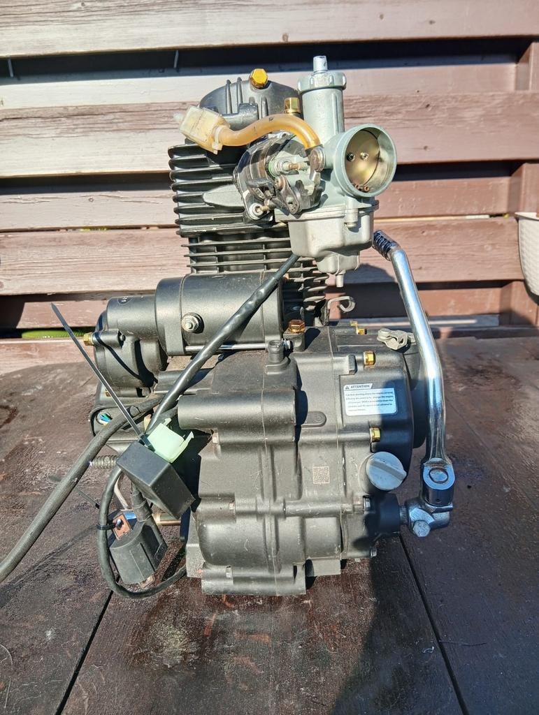 Lifan 250cc blok., Fietsen en Brommers, Ophalen, Blok