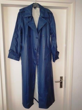 Regenjas mt.36 lang donkerblauw met 100% rubber binnenzijde, Ophalen of Verzenden, Zo goed als nieuw, Regenjas, Dames