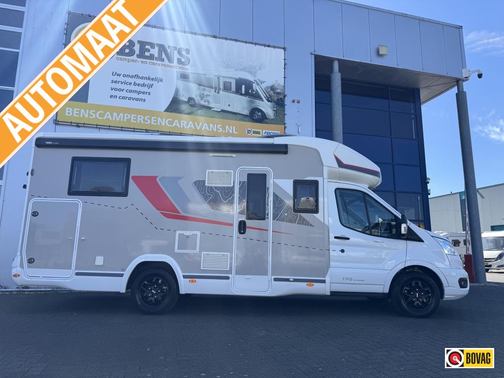 Challenger Graphite Premium 328 Queensbed elec hefbed 170 pk, Caravans en Kamperen, Campers, Automaat, Luifel, Ford, Bedrijf