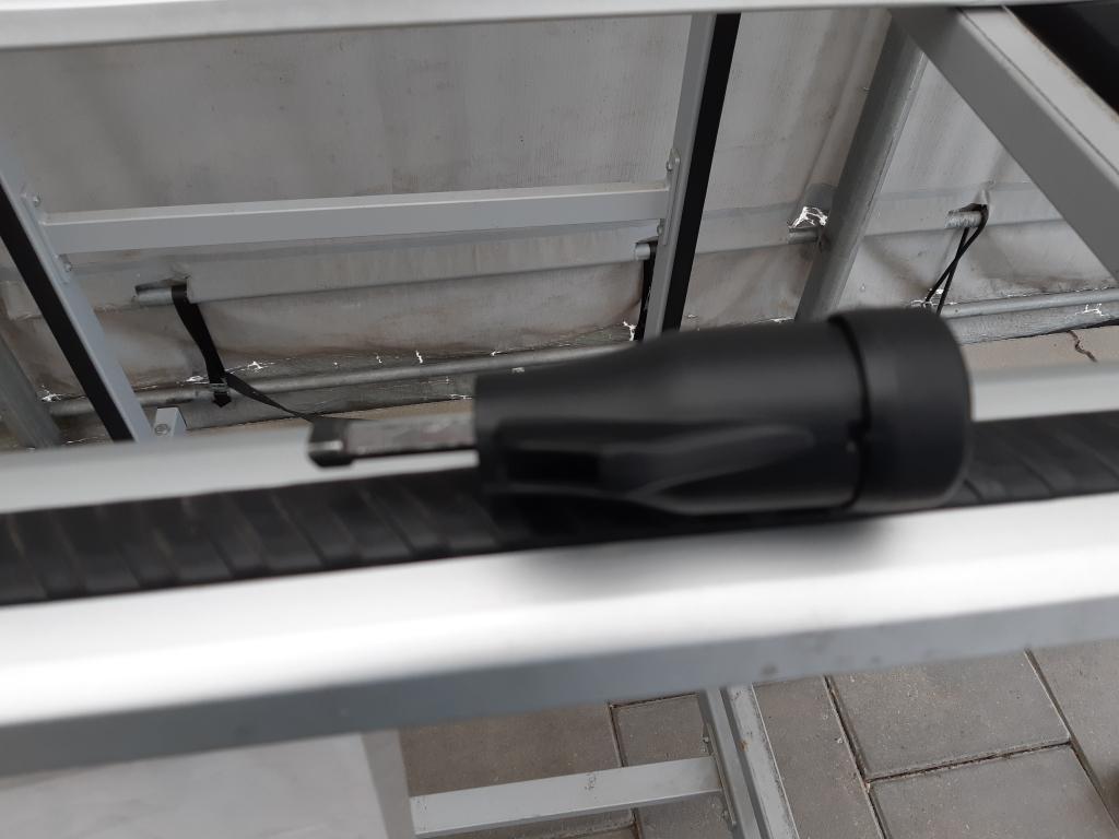 Dakdragers Volvo V40 vanaf 2013 tot heden, Auto diversen, Dakdragers, Niet ingevuld, Niet ingevuld, Ophalen of Verzenden, Zo goed als nieuw