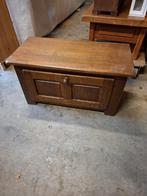 Massieve eiken dekenkist met voorklep, Ophalen