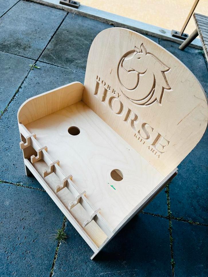 Hobby Horse Stal - Houten Display voor Stokpaardjes, Hobby en Vrije tijd, Overige Hobby en Vrije tijd, Zo goed als nieuw, Ophalen