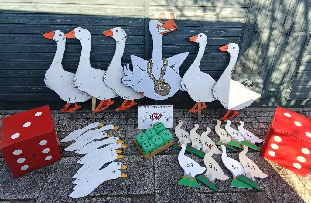 Straatversiering Ganzenbord te huur, Ophalen, Gebruikt, Overige