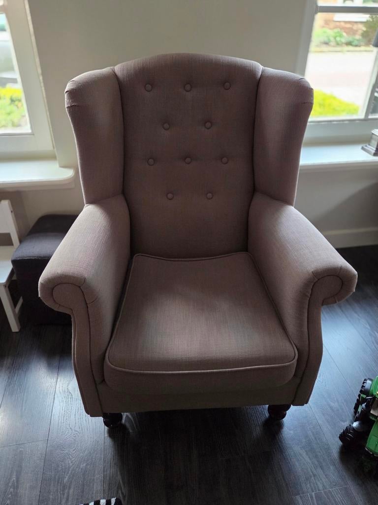 Taupe oorfauteuil stoel, Ophalen, 50 tot 75 cm
