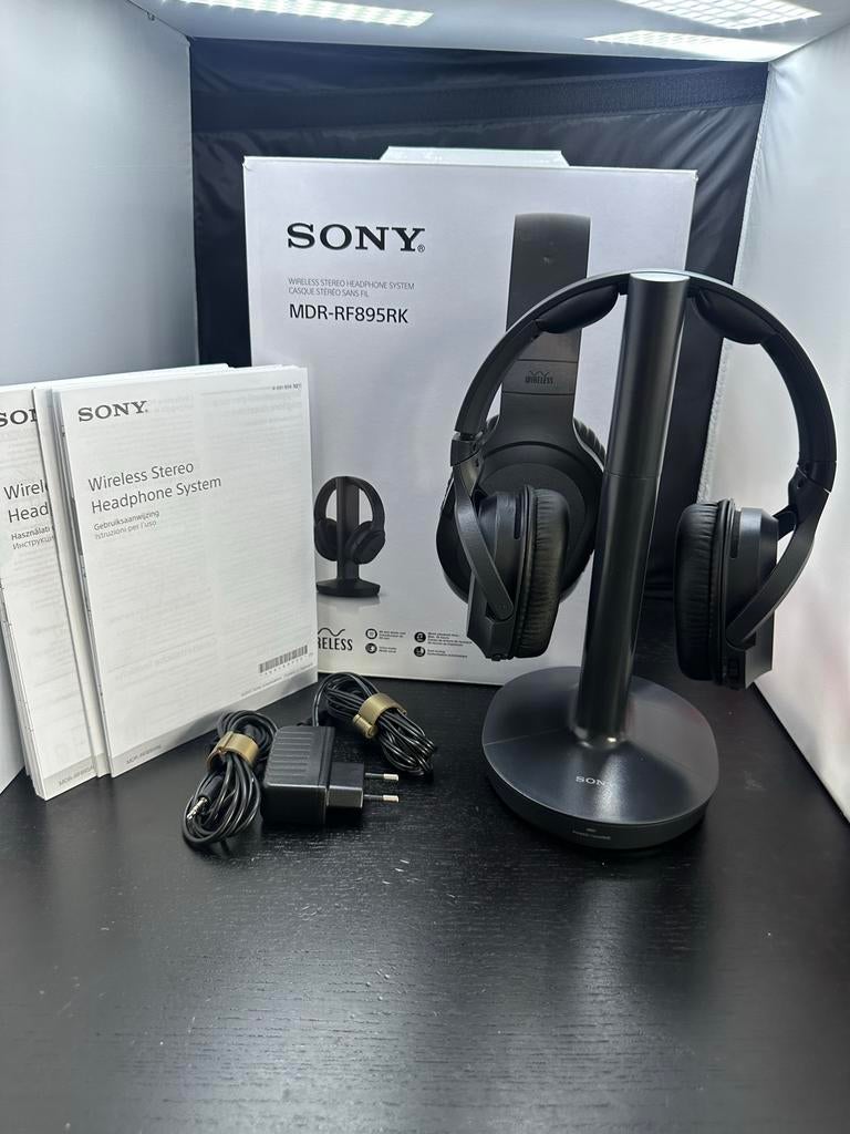 Sony MDR-RF895RK Draadloze Hoofdtelefoon - Nieuwstaat, D, Nieuw, Ophalen of Verzenden, Over oor (circumaural)